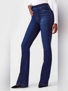 SPANX EveryWear Pull On Flare Jeans Midnight Dark Wash Blue Size Large